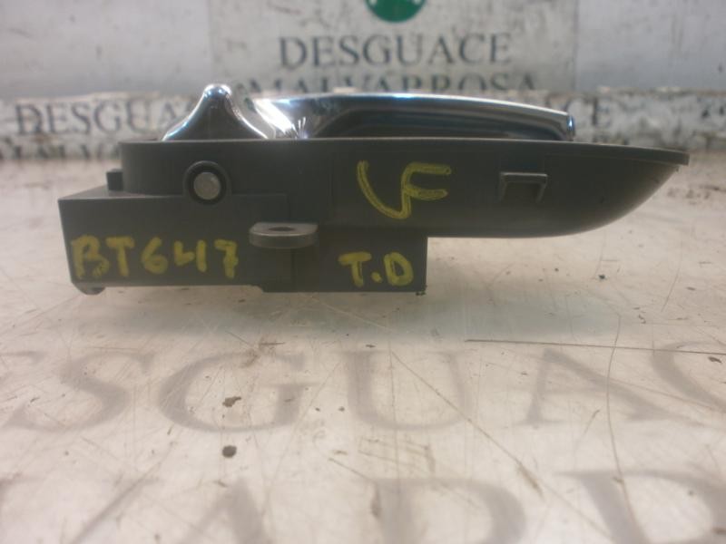 Recambio de maneta interior trasera derecha para nissan x-trail (t31) se referencia OEM IAM 80670JG30B  