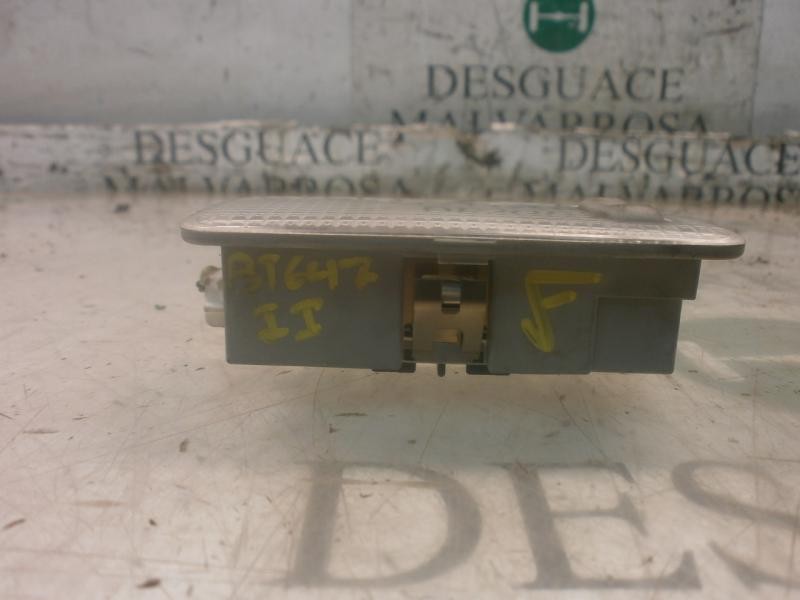 Recambio de piloto interior para nissan x-trail (t31) se referencia OEM IAM  080215 080215