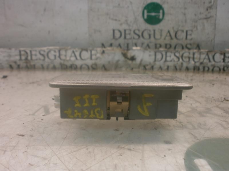 Recambio de piloto interior para nissan x-trail (t31) se referencia OEM IAM  080219 080219