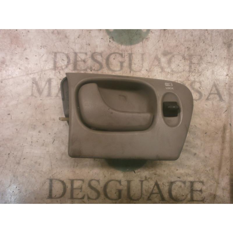 Recambio de maneta interior delantera izquierda para chrysler voyager (rg) 2.5 crd lx referencia OEM IAM   