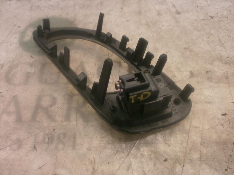 Recambio de mando elevalunas trasero derecho para peugeot 607 (s1) básico referencia OEM IAM 655471  