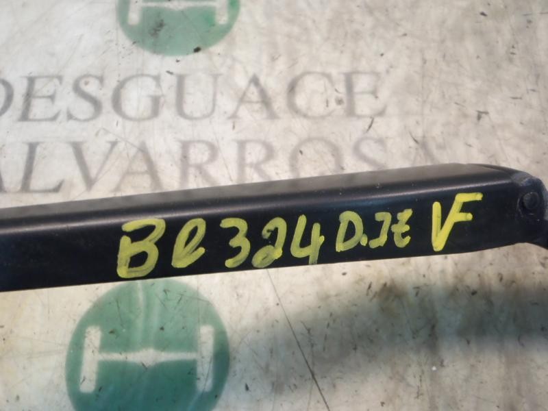 Recambio de brazo limpia delantero izquierdo para volkswagen touran (1t1) trendline referencia OEM IAM   