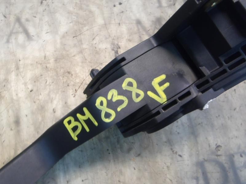 Recambio de potenciometro pedal para renault laguna iii expression referencia OEM IAM   