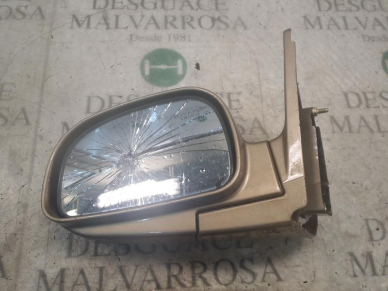 Recambio de espejo izquierdo para hyundai santa fe (sm) 2.0 crdi vgt comfort referencia OEM IAM 8761026601  
