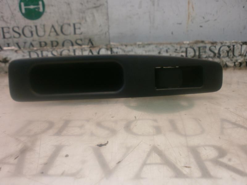 Recambio de mando elevalunas trasero derecho para nissan qashqai (j10) acenta referencia OEM IAM   