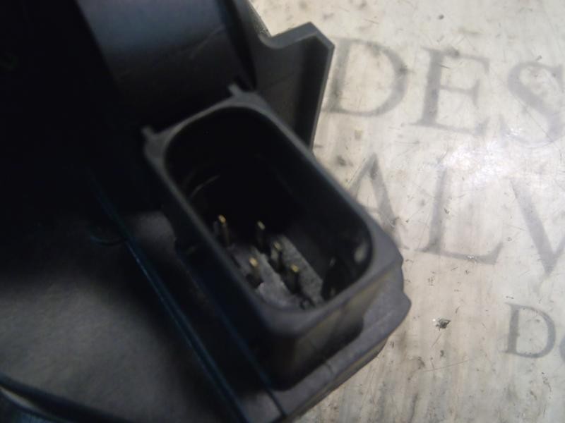 Recambio de cerradura puerta delantera izquierda para opel insignia berlina sport 4x4 referencia OEM IAM 13503149  