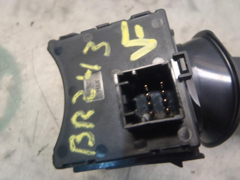 Recambio de mando limpia para opel insignia berlina sport 4x4 referencia OEM IAM 13303270 13303270 