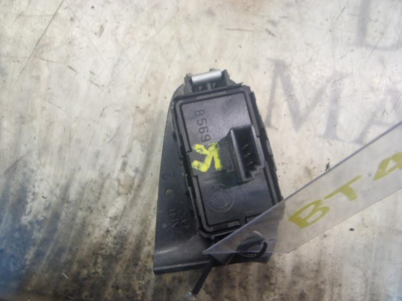 Recambio de mando elevalunas delantero derecho para fiat stilo (192) 1.6 16v referencia OEM IAM   