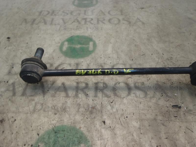 Recambio de tirante delantero derecho para kia carens (un) emotion referencia OEM IAM 548102G000  