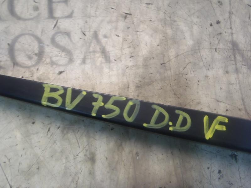 Recambio de brazo limpia delantero derecho para bmw serie 3 compact (e46) 316ti referencia OEM IAM 61617007128  