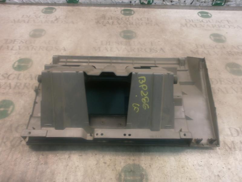 Recambio de guantera para nissan patrol gr (y61) gr s referencia OEM IAM   