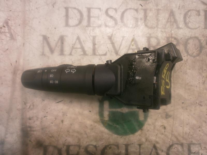 Recambio de mando intermitentes para nissan almera tino (v10m) topic referencia OEM IAM   