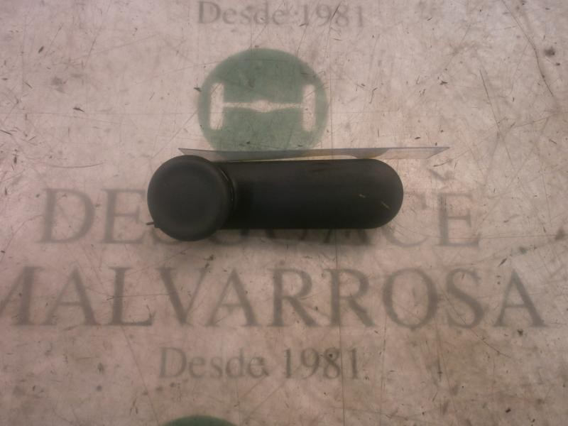 Recambio de maneta elevalunas trasera derecha para opel zafira b enjoy referencia OEM IAM   