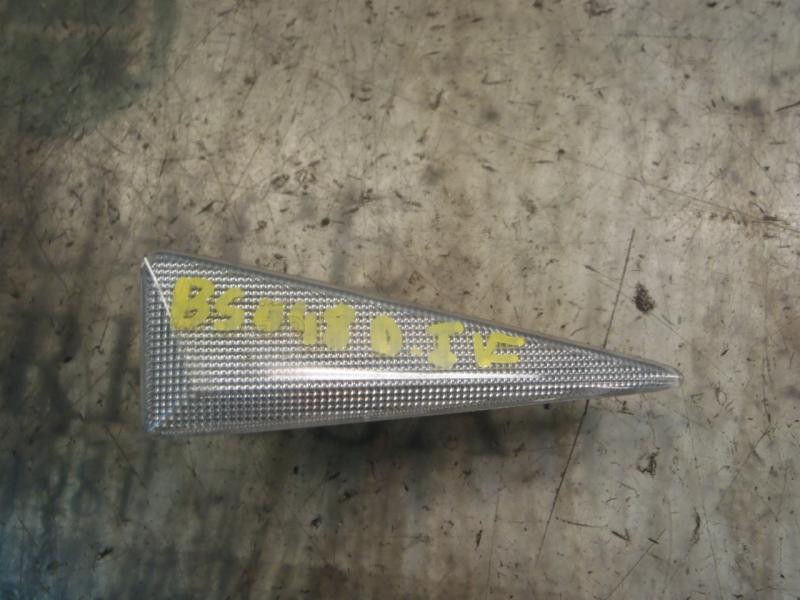 Recambio de piloto lateral izquierdo para renault scenic ii 1.9 dci diesel referencia OEM IAM   