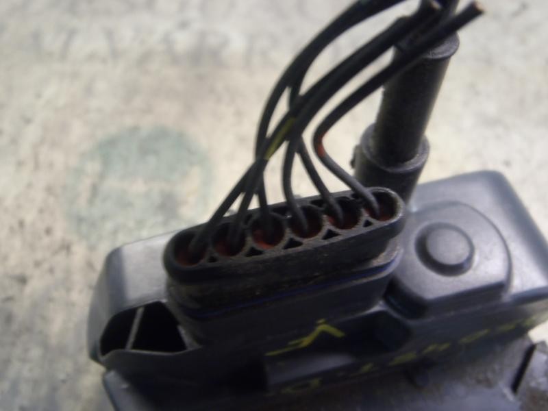 Recambio de cerradura puerta trasera derecha para renault scenic ii 1.9 dci diesel referencia OEM IAM   
