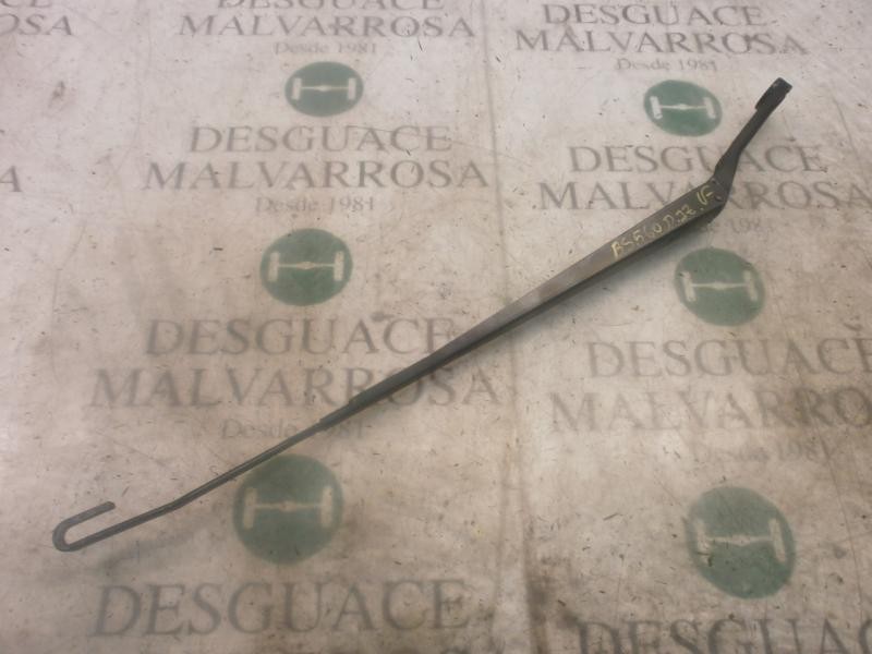 Recambio de brazo limpia delantero izquierdo para nissan almera tino (v10m) topic referencia OEM IAM   