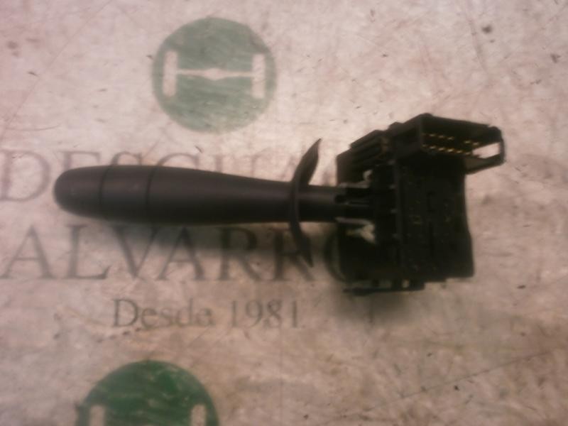 Recambio de mando limpia para opel vivaro combi 2.7t corto referencia OEM IAM   