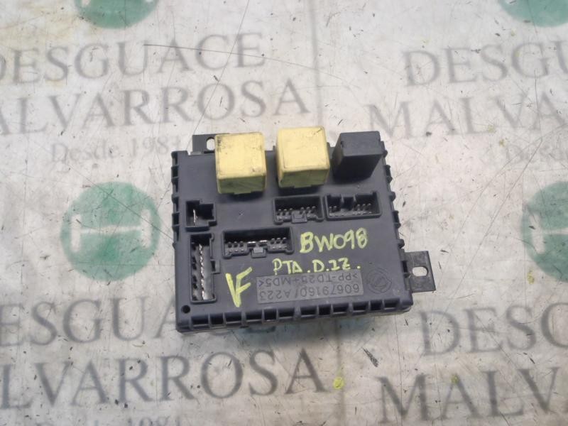 Recambio de caja reles / fusibles para alfa romeo 156 1.9 jtd 16v progression referencia OEM IAM   