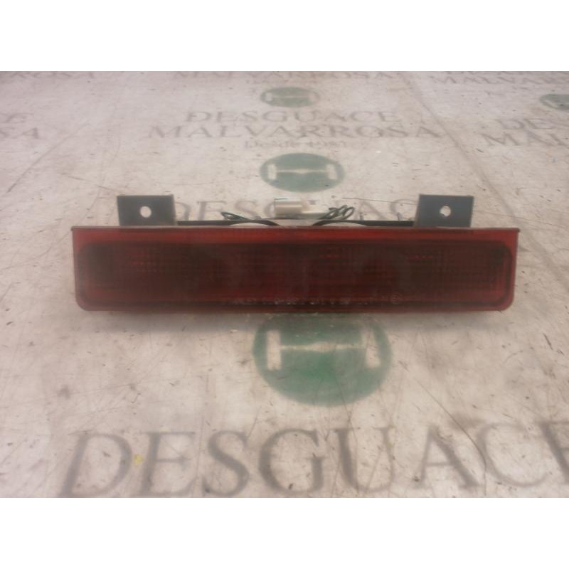 Recambio de piloto trasero central para mitsubishi montero sport (k90) 2.5 td gls referencia OEM IAM   