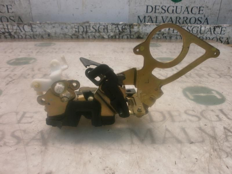 Recambio de cerradura puerta trasera izquierda para kia opirus ex referencia OEM IAM 814103F000  