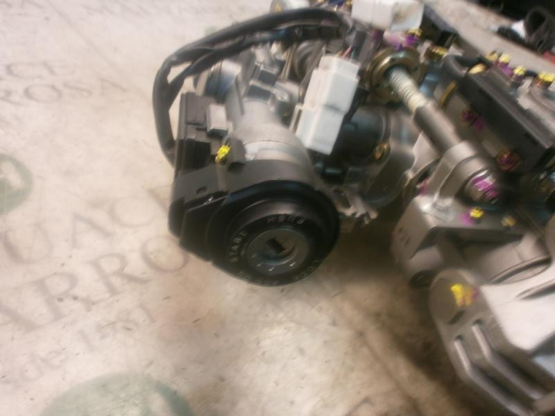 Recambio de columna direccion para kia opirus ex referencia OEM IAM 563103F600  