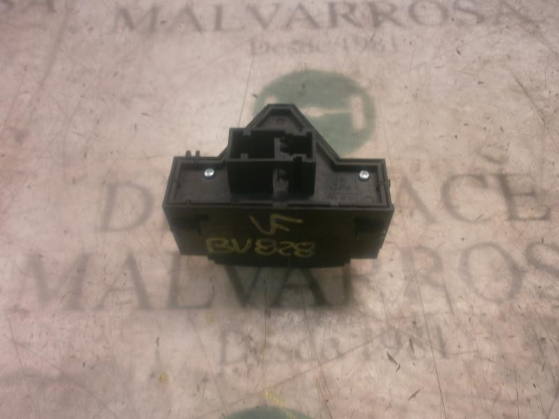 Recambio de warning para opel corsa d enjoy referencia OEM IAM   