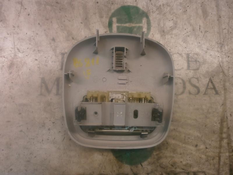 Recambio de piloto interior para peugeot 207 xs referencia OEM IAM   