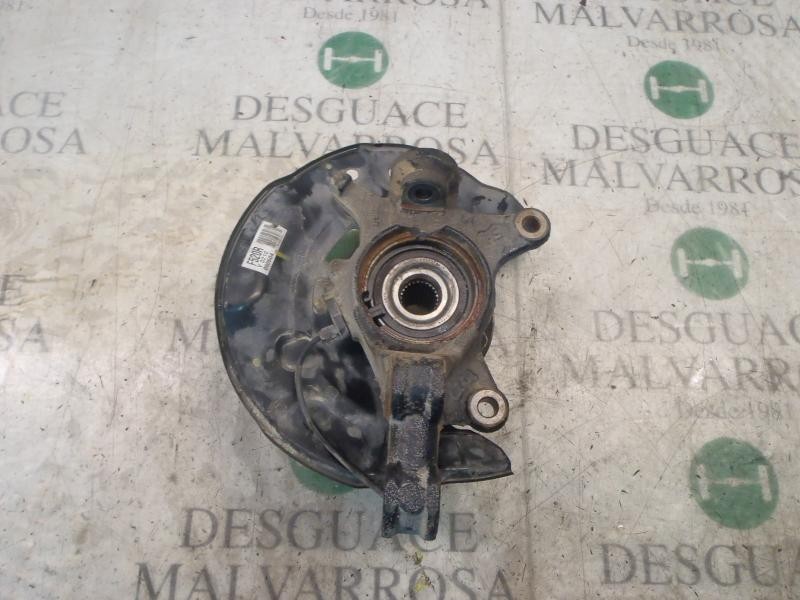 Recambio de mangueta delantera derecha para toyota iq 2 referencia OEM IAM 43211  