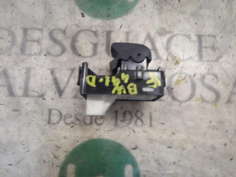 Recambio de mando elevalunas delantero derecho para toyota iq 2 referencia OEM IAM   