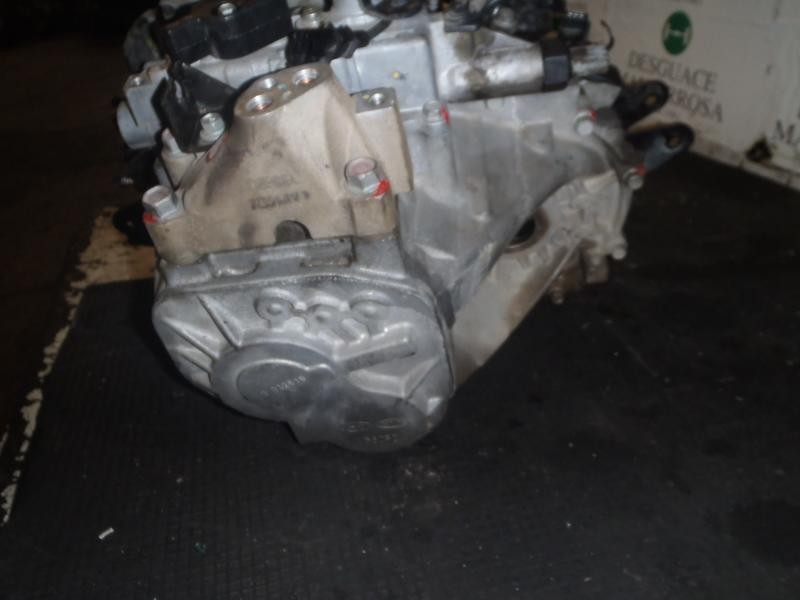 Recambio de caja cambios para hyundai accent (mc) gl crdi referencia OEM IAM 4300023274 0032619 