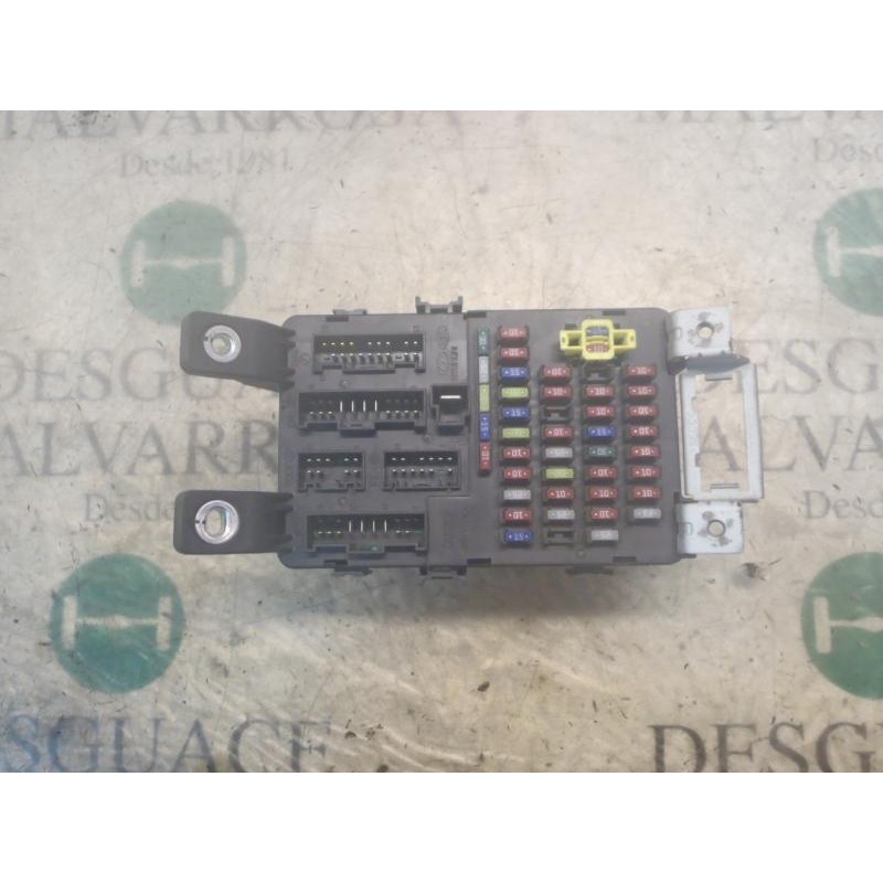 Recambio de caja reles / fusibles para hyundai accent (mc) gl crdi referencia OEM IAM 919501G010 919501G010 