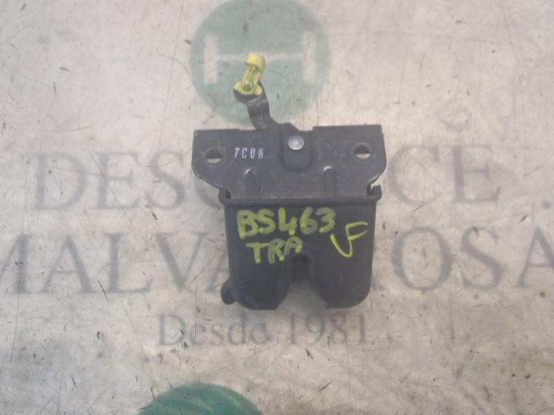 Recambio de cerradura maletero / porton para hyundai accent (mc) gl crdi referencia OEM IAM 812301E000  