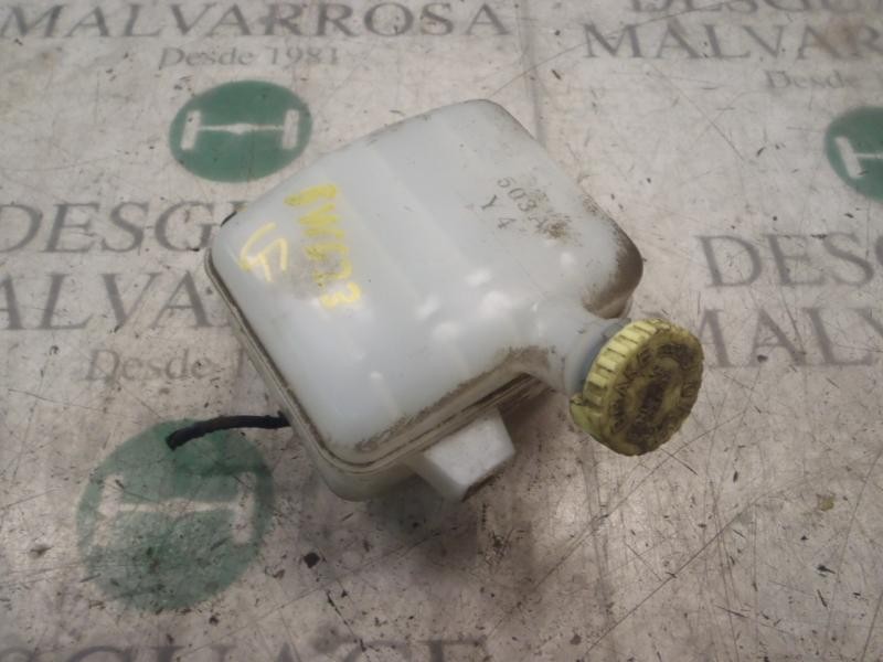 Recambio de deposito servo para nissan cabstar 3.0 td referencia OEM IAM   