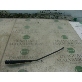 BRAZO LIMPIA DELANTERO DERECHO 