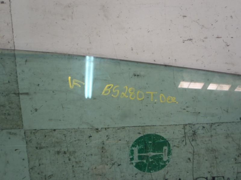 Recambio de cristal puerta trasero derecho para peugeot 308 premium referencia OEM IAM   