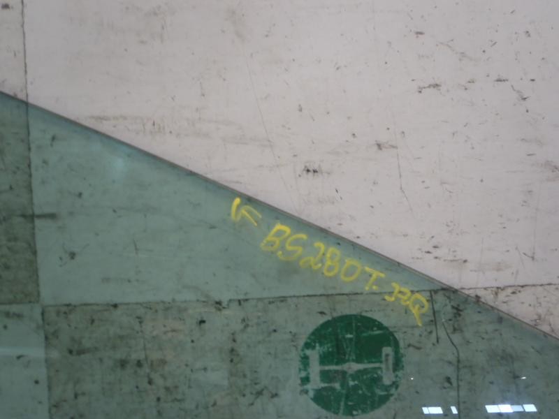 Recambio de cristal puerta trasero izquierdo para peugeot 308 premium referencia OEM IAM   