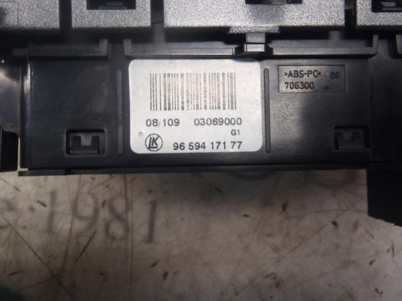 Recambio de warning para peugeot 308 premium referencia OEM IAM   