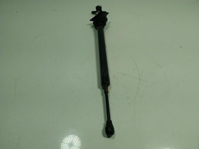 Recambio de retenedor puerta para porsche panamera 3.0 v6 tdi cat referencia OEM IAM 97053715200 970537152 