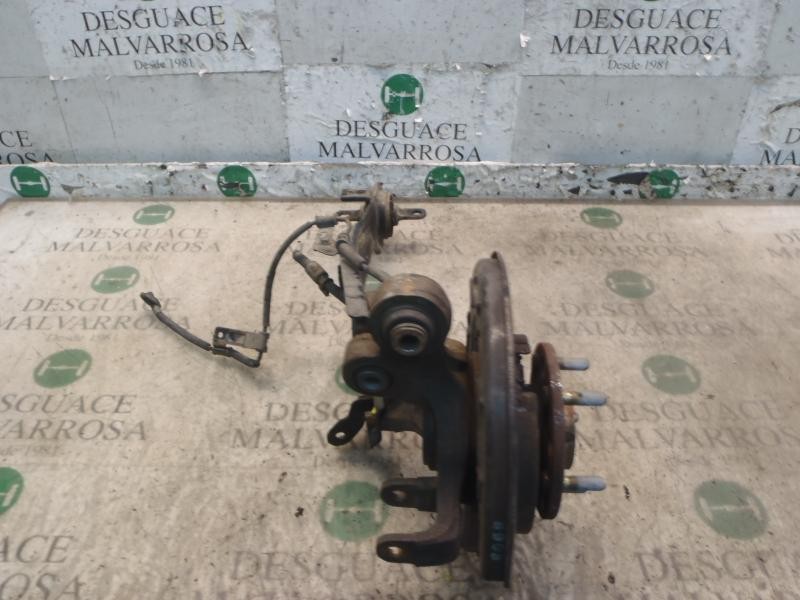 Recambio de mangueta trasera izquierda para kia carens (un) emotion referencia OEM IAM 527101D010  