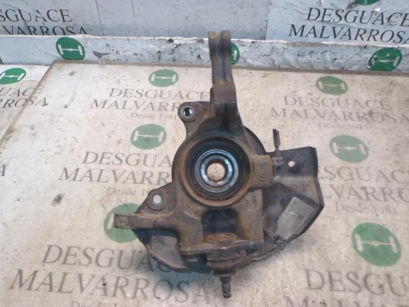 Recambio de mangueta delantera izquierda para kia carens (un) emotion referencia OEM IAM 517161D100  