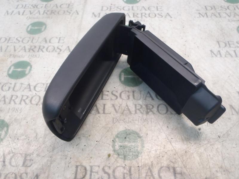 Recambio de apoyabrazos central para mazda 6 berlina (gg) 1.8 active (4-ptas.) referencia OEM IAM GJ6A64450B02  
