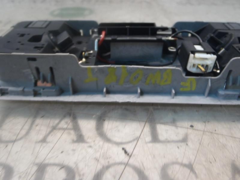 Recambio de piloto interior para mazda 6 berlina (gg) 1.8 active (4-ptas.) referencia OEM IAM GJ6A6997077  