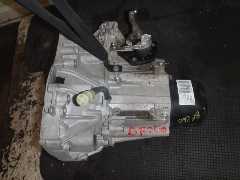 Recambio de caja cambios para renault grand modus 1.2 16v referencia OEM IAM 320106812R JH3128 