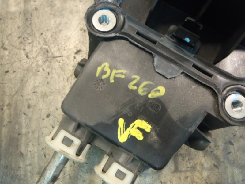 Recambio de palanca cambio para renault grand modus 1.2 16v referencia OEM IAM 8200755868  