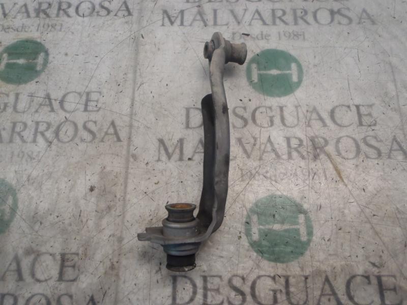 Recambio de brazo suspension inferior delantero derecho para renault modus confort dynamique referencia OEM IAM 8200127321  