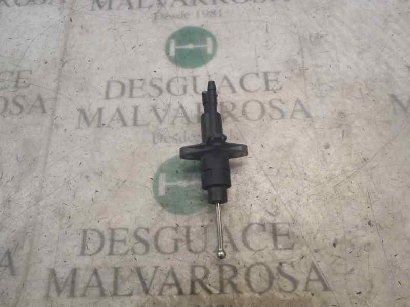 Recambio de bomba embrague para audi a2 (8z) 1.4 colour.storm referencia OEM IAM 8Z1721388A  