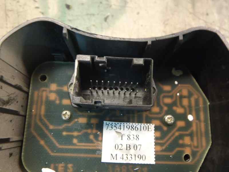 Recambio de warning para fiat doblo cargo (223) 1.9 jtd sx furg. panorama referencia OEM IAM   