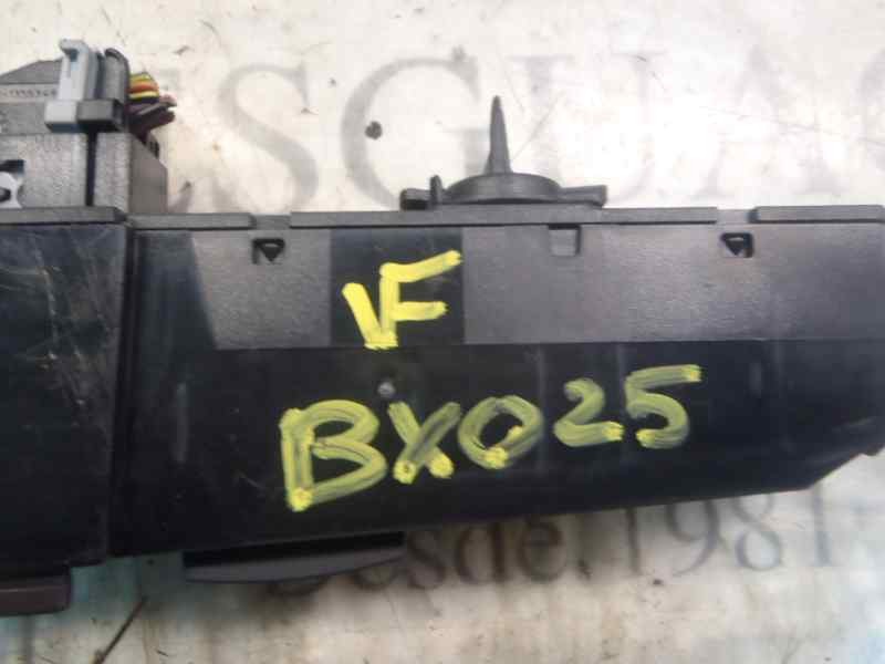 Recambio de warning para opel astra h berlina essentia referencia OEM IAM   