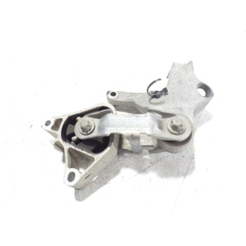 SOPORTE MOTOR DERECHO A2462400809 