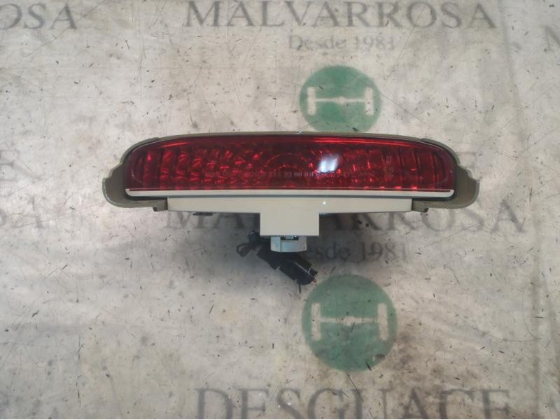 Recambio de piloto trasero central para kia cerato 1.6 lx berlina (4-ptas.) referencia OEM IAM   